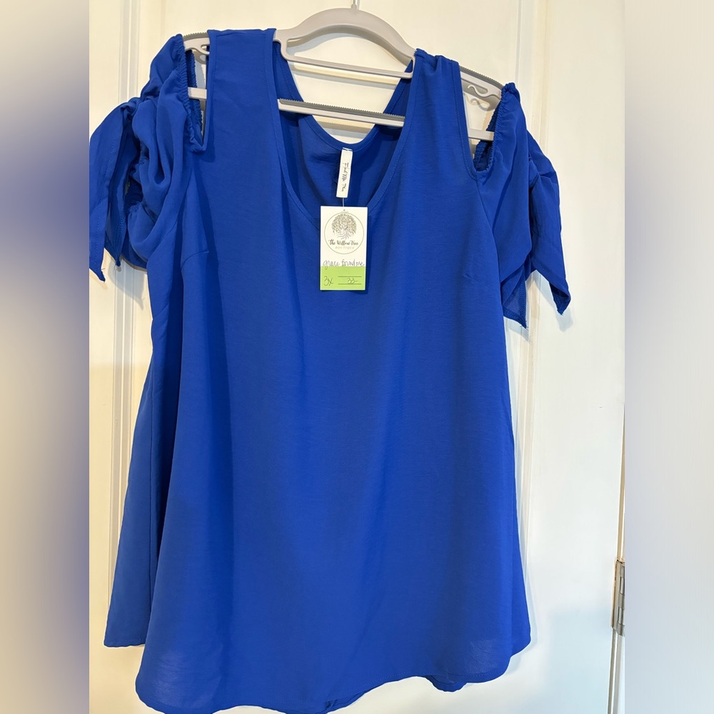 NWT, Boutique Cold Shoulder Royal Blue blouse 3X plus size - Picture 3 of 9